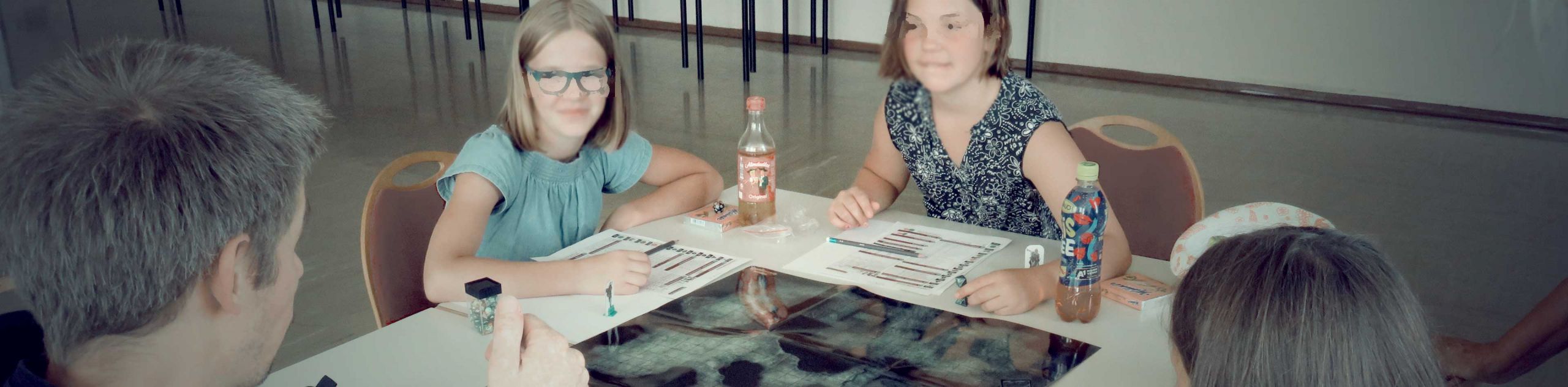 pen&paper rollenspiel mit teenagerinnen pen&paper rollenspiel mit teenagerinnen